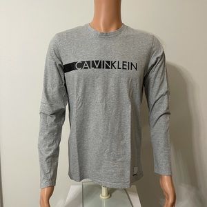 Calvin Klein grey long sleeve t-shirt sz M